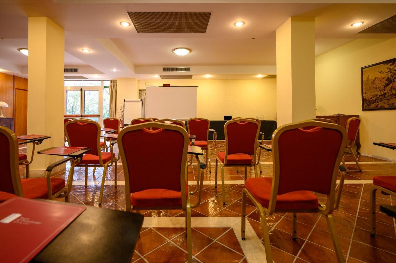 Hotel Torre Di Pratolungo Рим Екстериор снимка