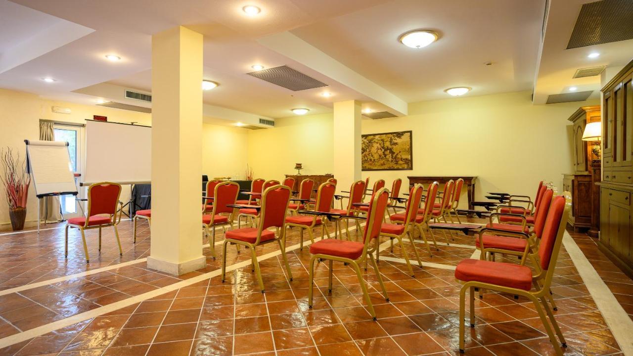 Hotel Torre Di Pratolungo Рим Екстериор снимка