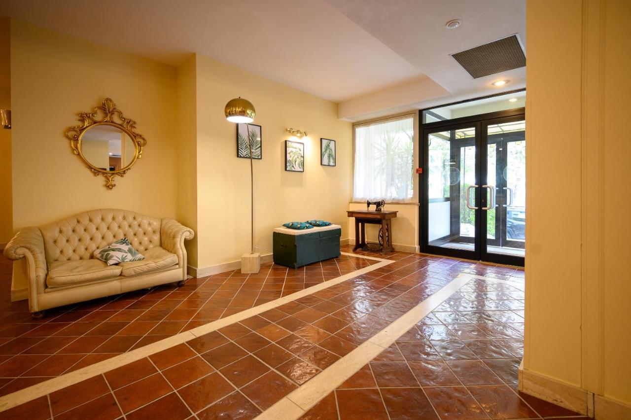 Hotel Torre Di Pratolungo Рим Екстериор снимка