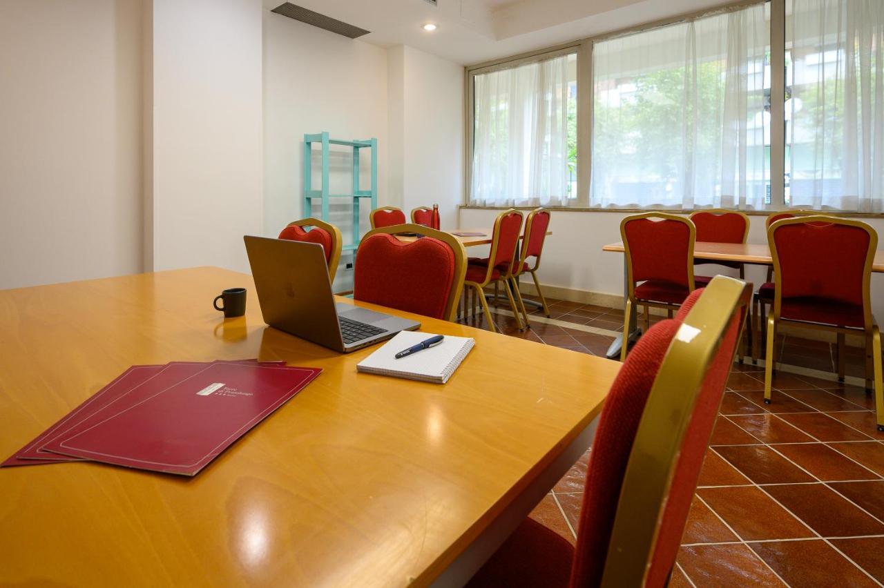 Hotel Torre Di Pratolungo Рим Екстериор снимка