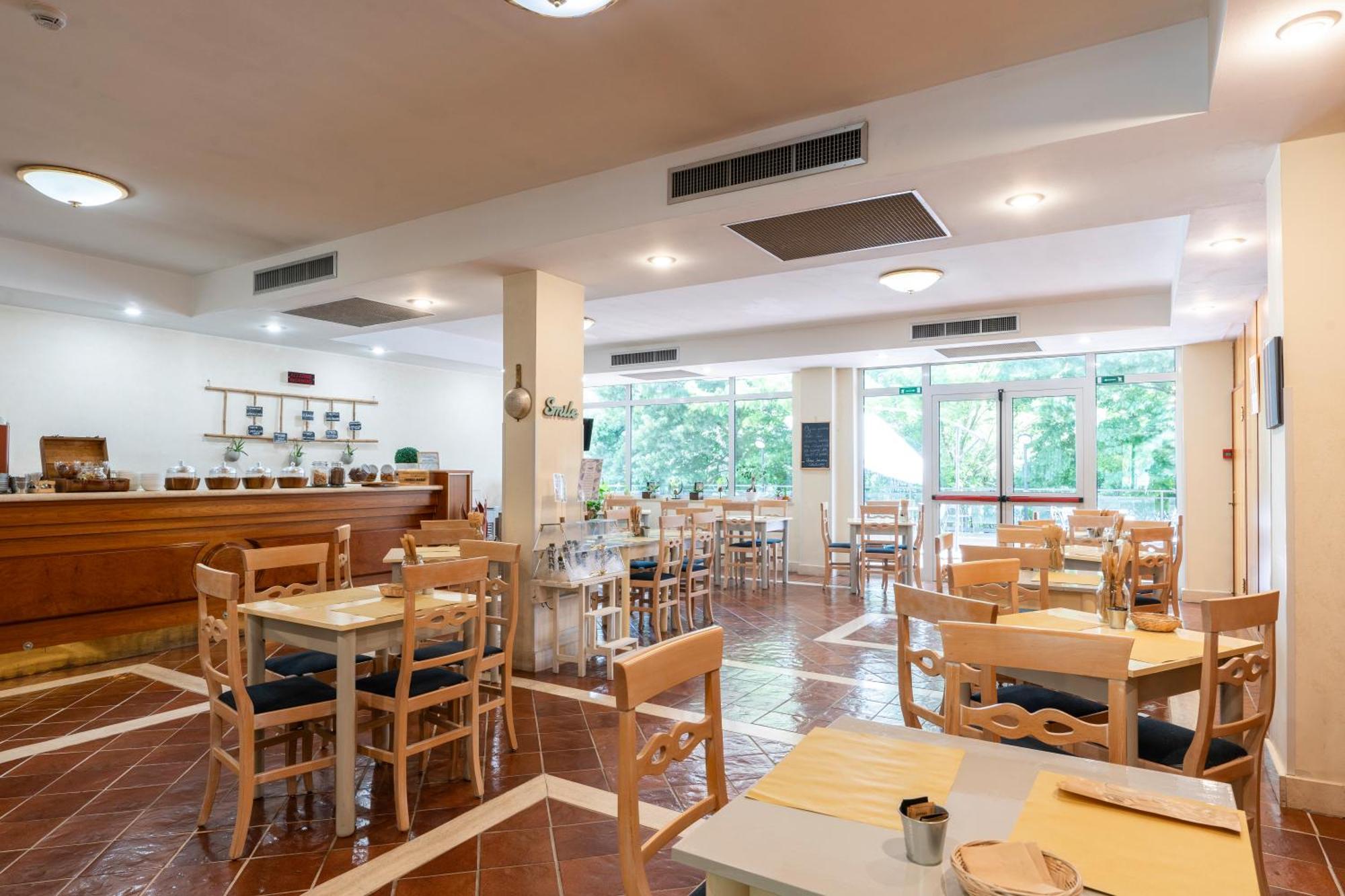 Hotel Torre Di Pratolungo Рим Екстериор снимка