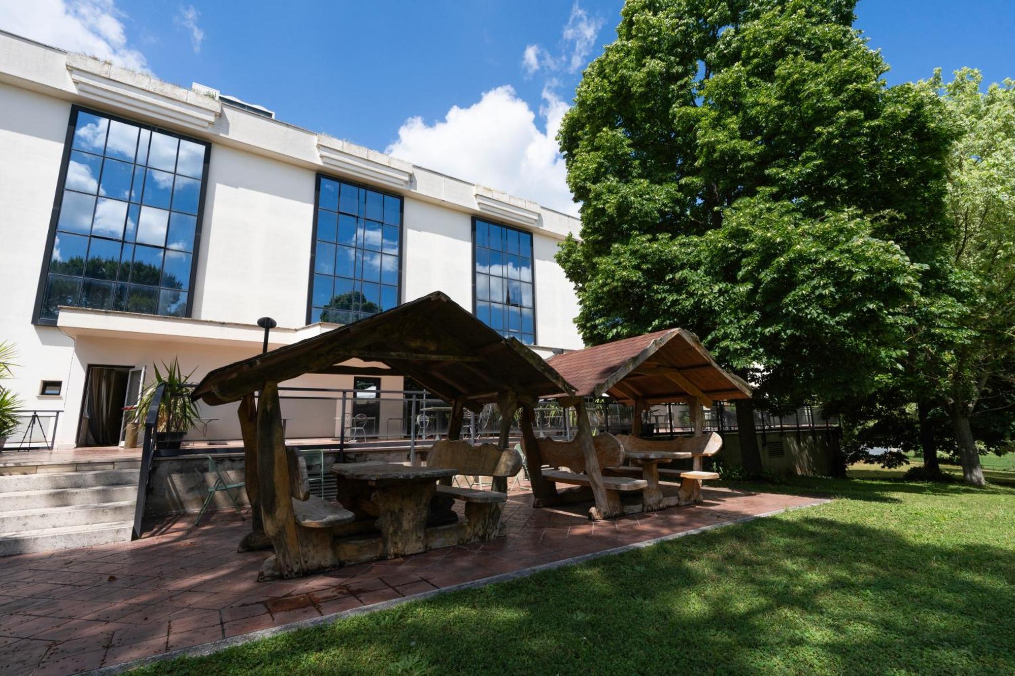 Hotel Torre Di Pratolungo Рим Екстериор снимка
